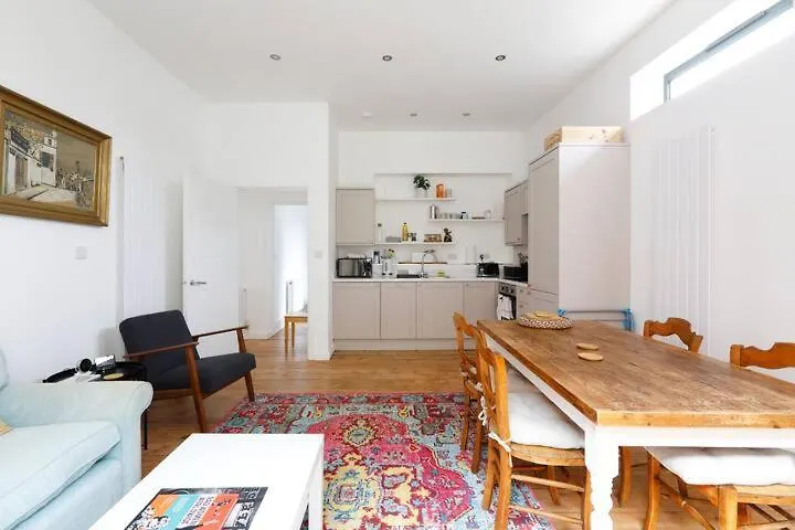 Lovely Central Double Room With Private Bathroom Near Brunswick Square Brighton United Kingdom